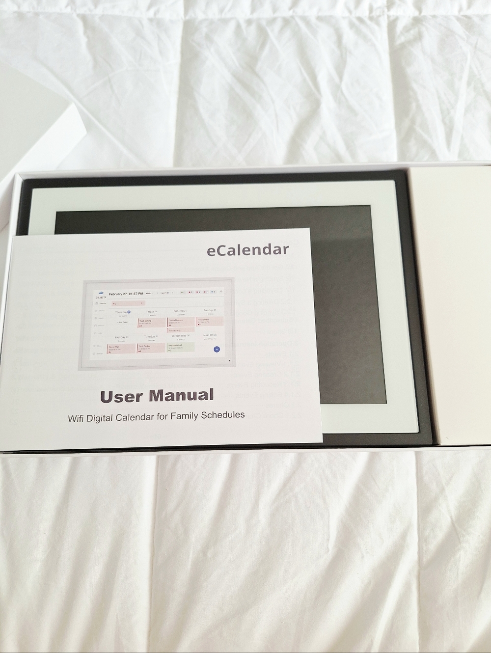 eCalendar 10.1 Inch Smart Electronic Desk Calendar - Black - Picture 3 of 15